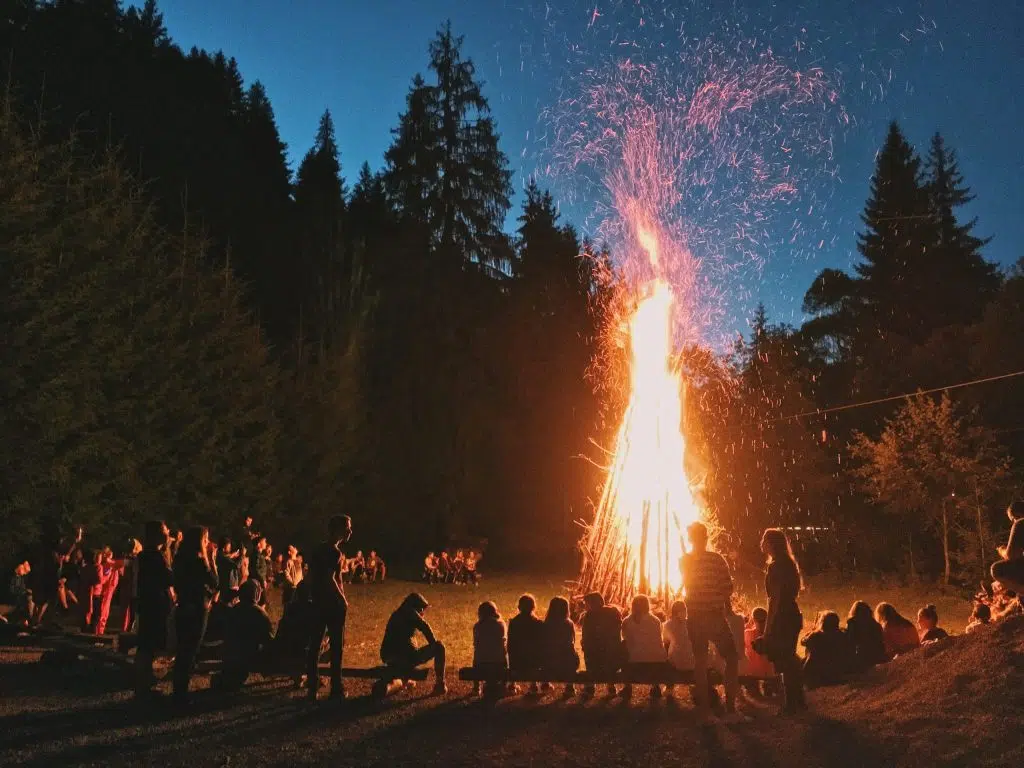 Worship Camp Fire 2019