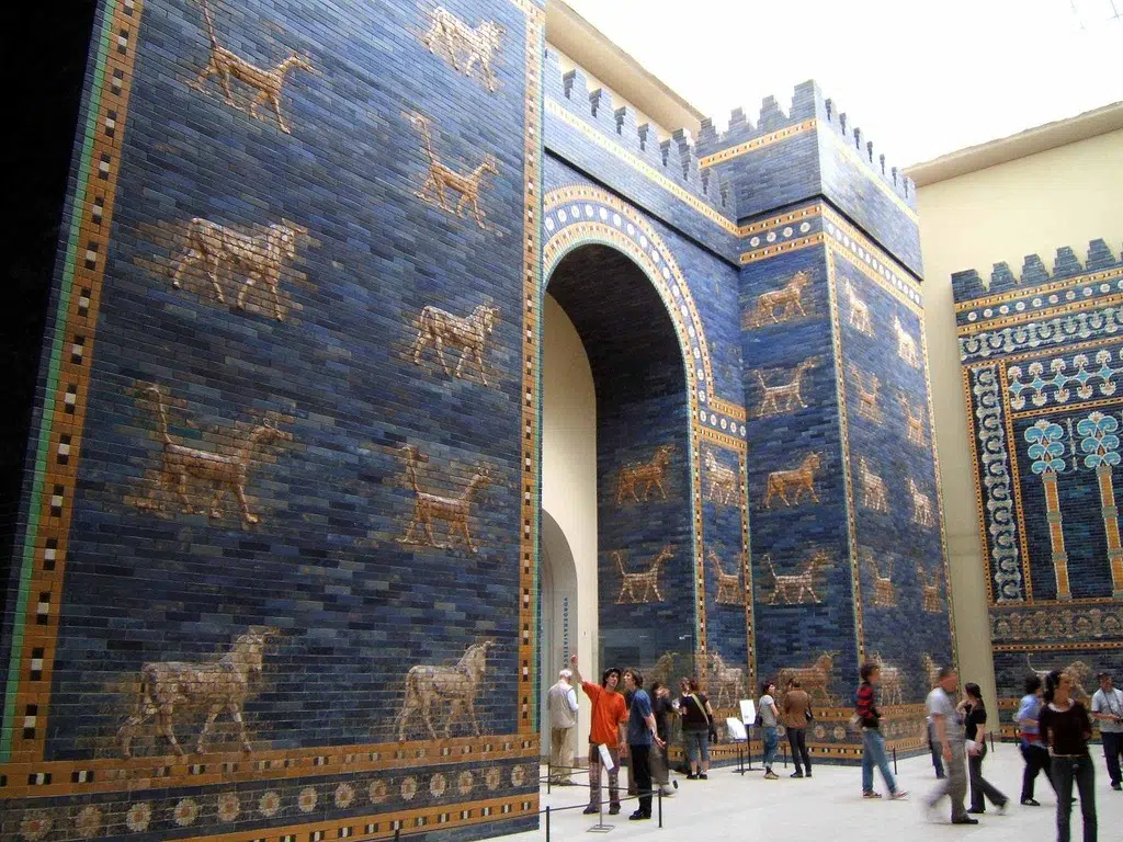 The reconstruction of the Ishtar Gate